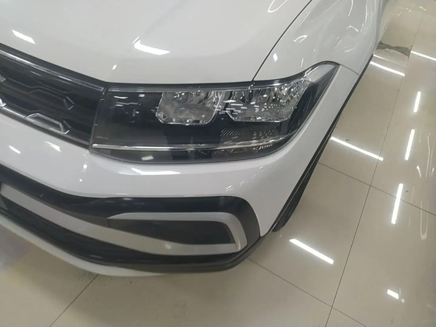 Volkswagen T-Cross 2021 1.5L Automatic Fashion Edition — миниатюра 9