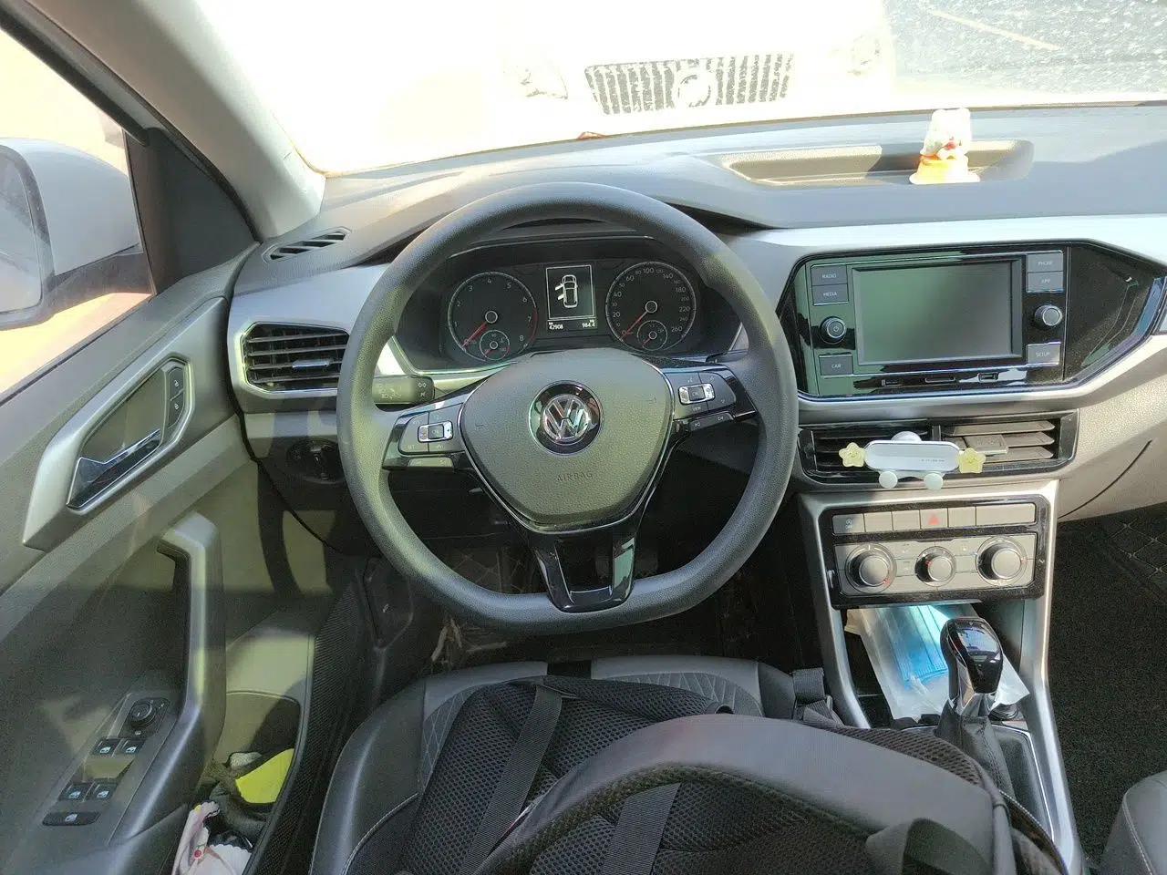 Volkswagen T-Cross 2019 1.5L Automatic Comfort Edition — миниатюра 11