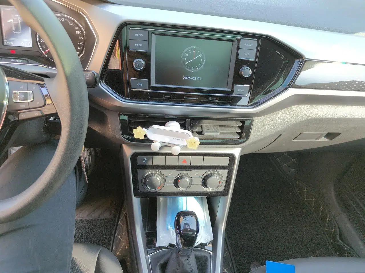 Volkswagen T-Cross 2019 1.5L Automatic Comfort Edition — миниатюра 14