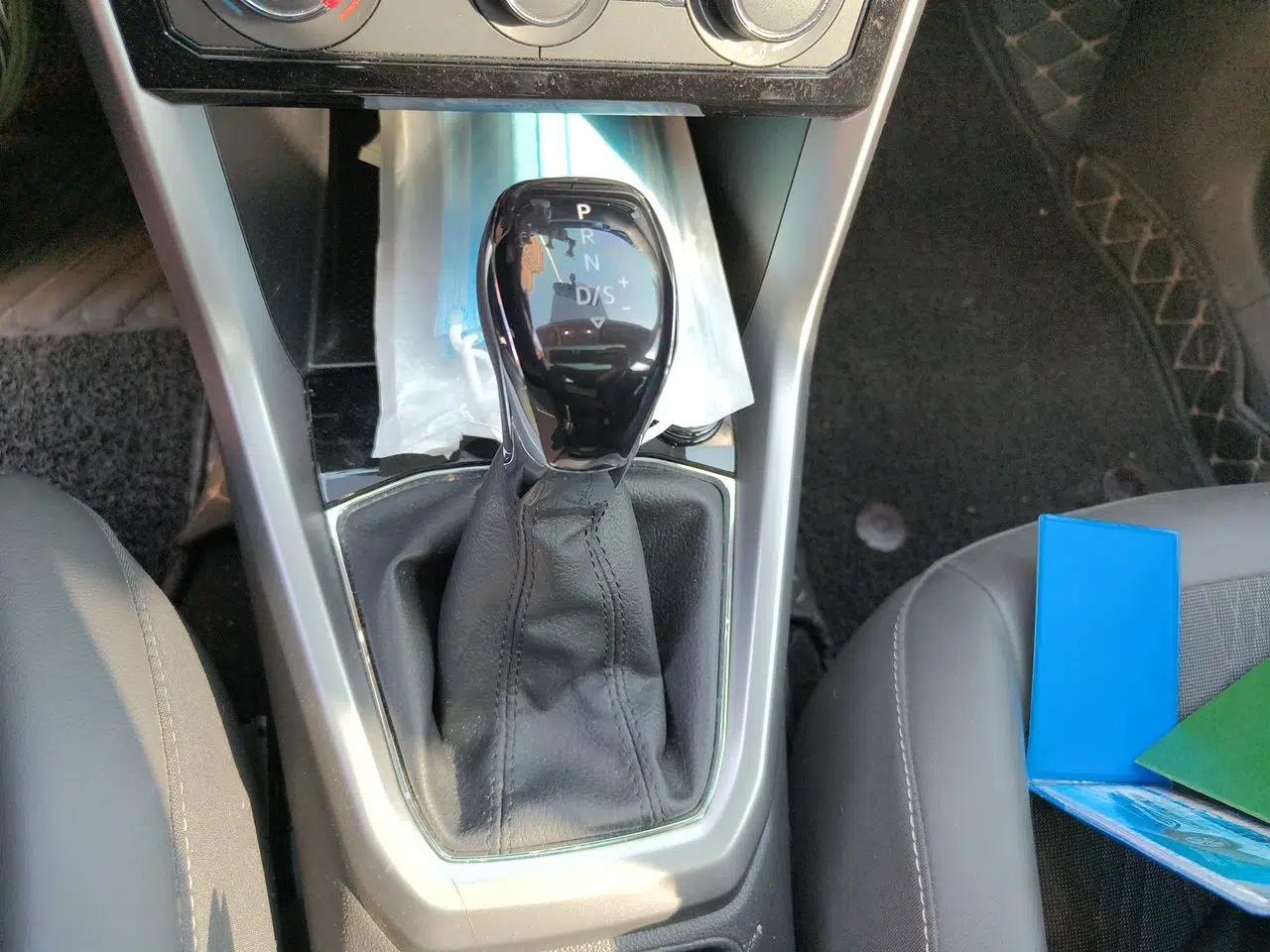 Volkswagen T-Cross 2019 1.5L Automatic Comfort Edition — миниатюра 15