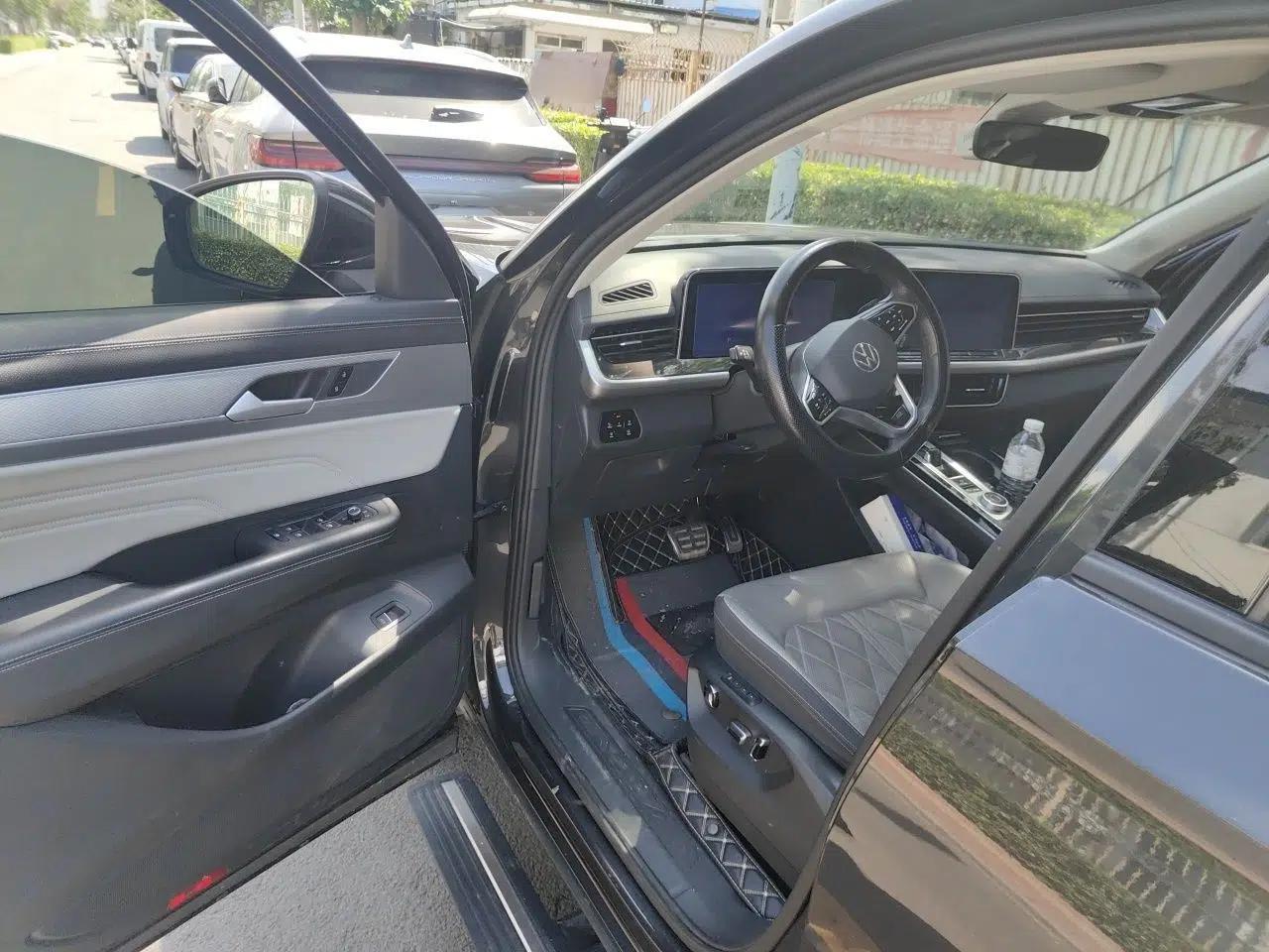 Volkswagen Tavendor 2023 380TSI Four-Wheel Drive R-Line Cruise Edition — миниатюра 17