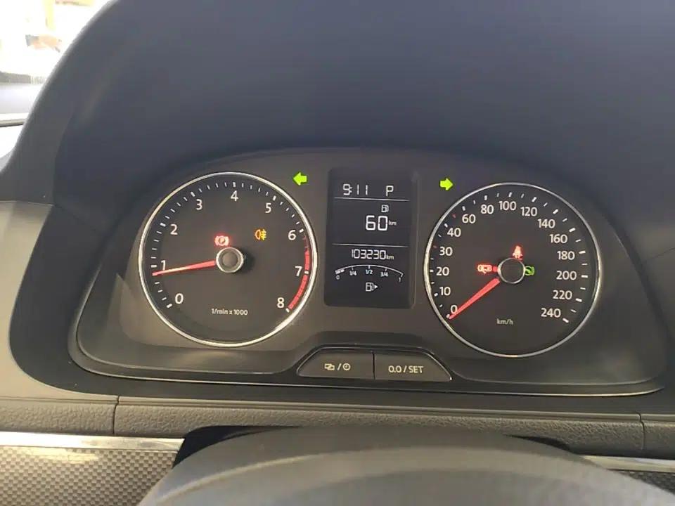 Volkswagen Cross Lavida 2014 1.6L Automatic — миниатюра 15