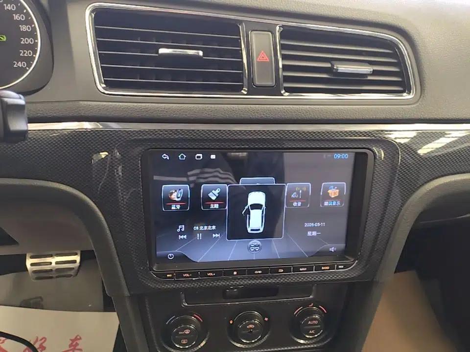 Volkswagen Cross Lavida 2014 1.6L Automatic — миниатюра 16