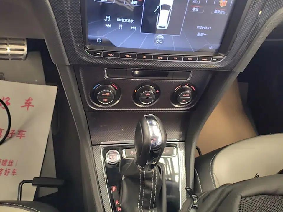 Volkswagen Cross Lavida 2014 1.6L Automatic — миниатюра 17