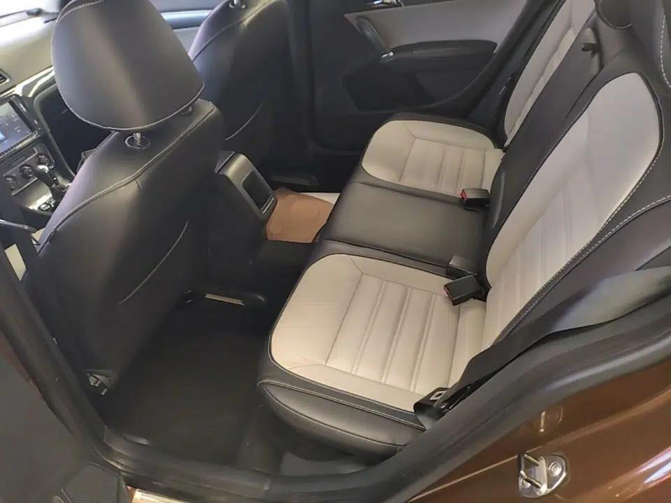 Volkswagen Cross Lavida 2014 1.6L Automatic — миниатюра 20