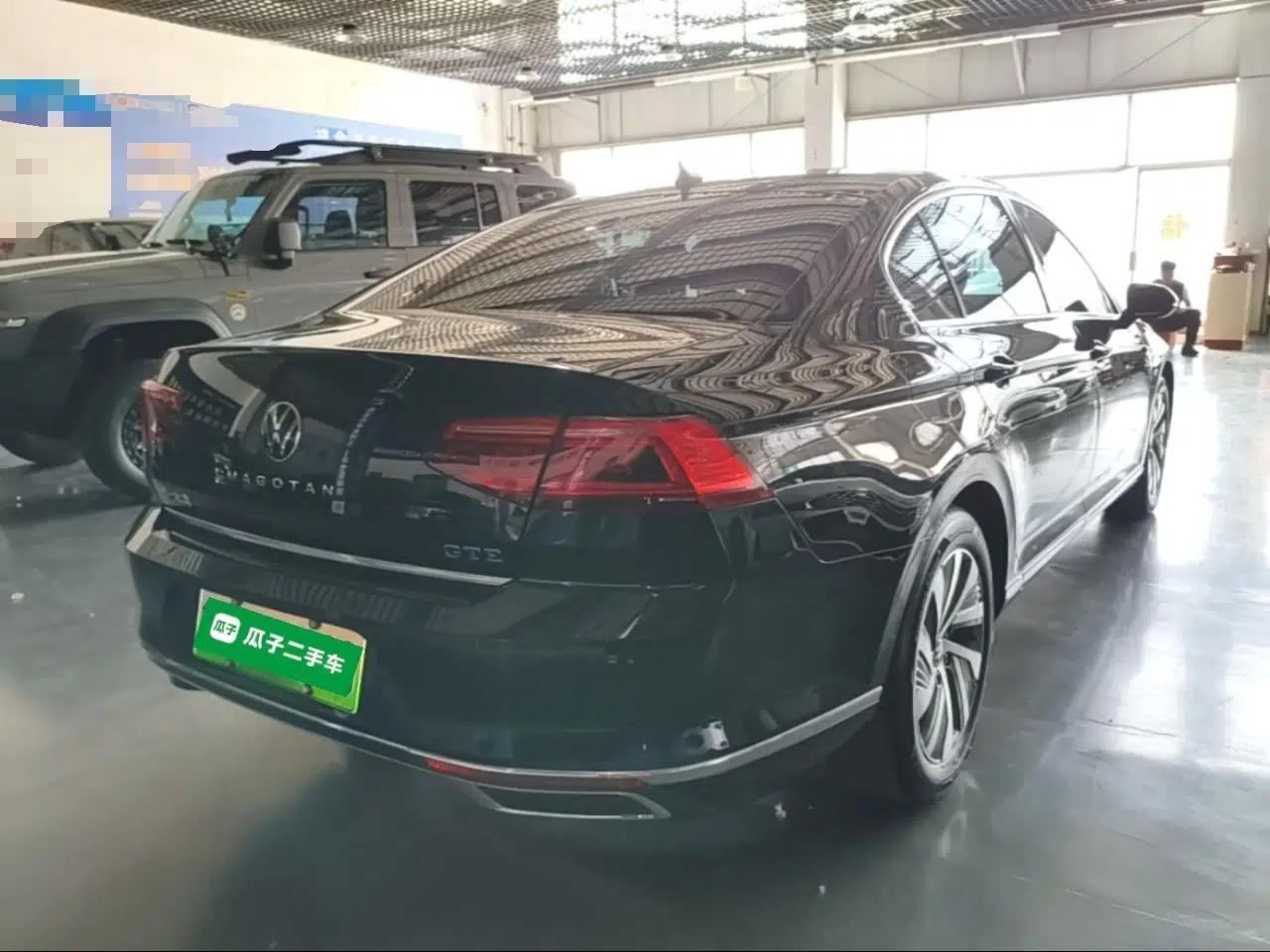 Volkswagen Magotan GTE Plug-in Hybrid 2022 GTE Luxury Model — миниатюра 6
