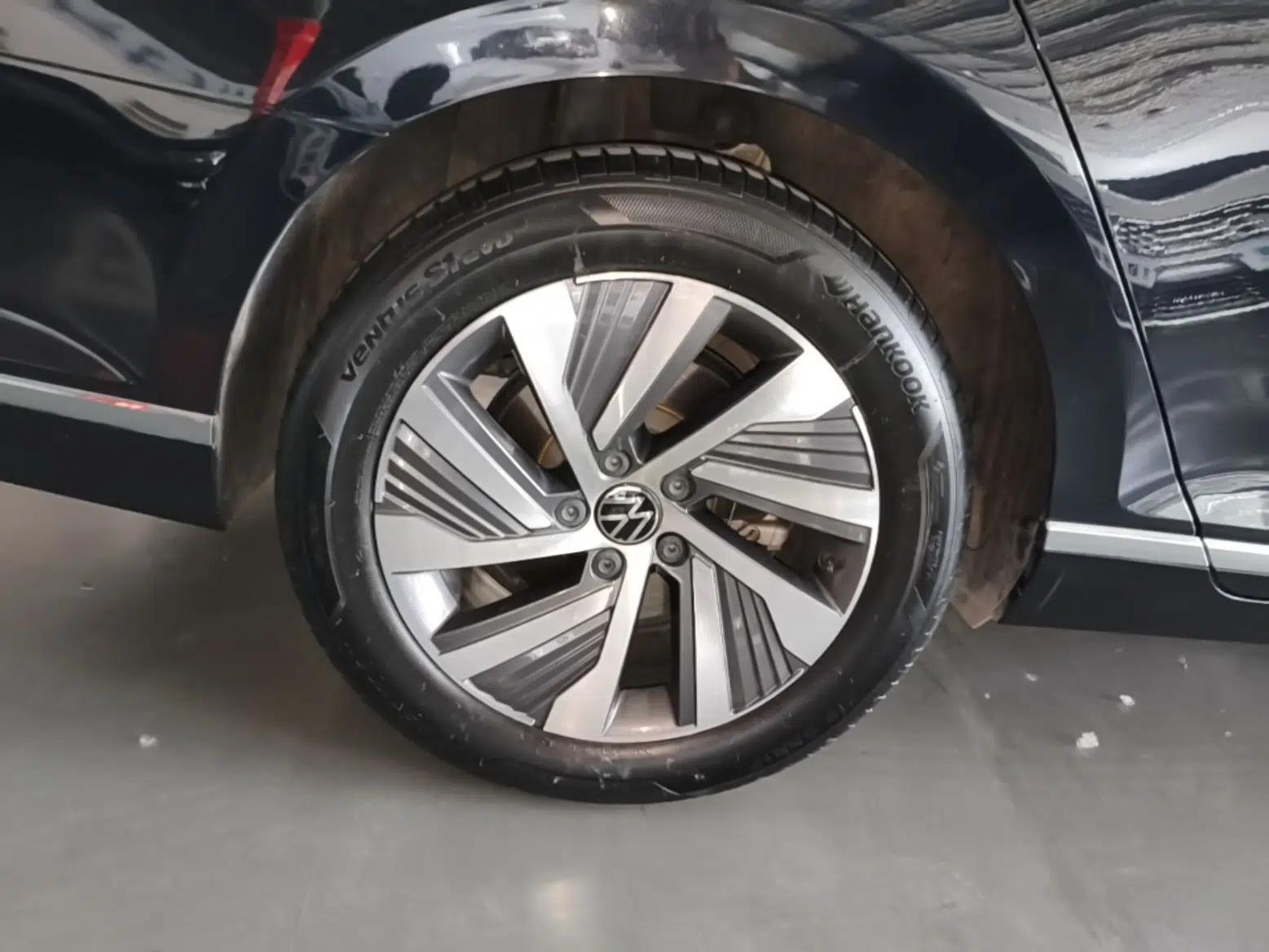 Volkswagen Magotan GTE Plug-in Hybrid 2022 GTE Luxury Model — миниатюра 10