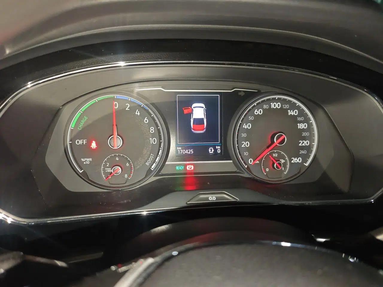 Volkswagen Passat New Energy 2019 430 PHEV Hybrid Elite Edition — миниатюра 12