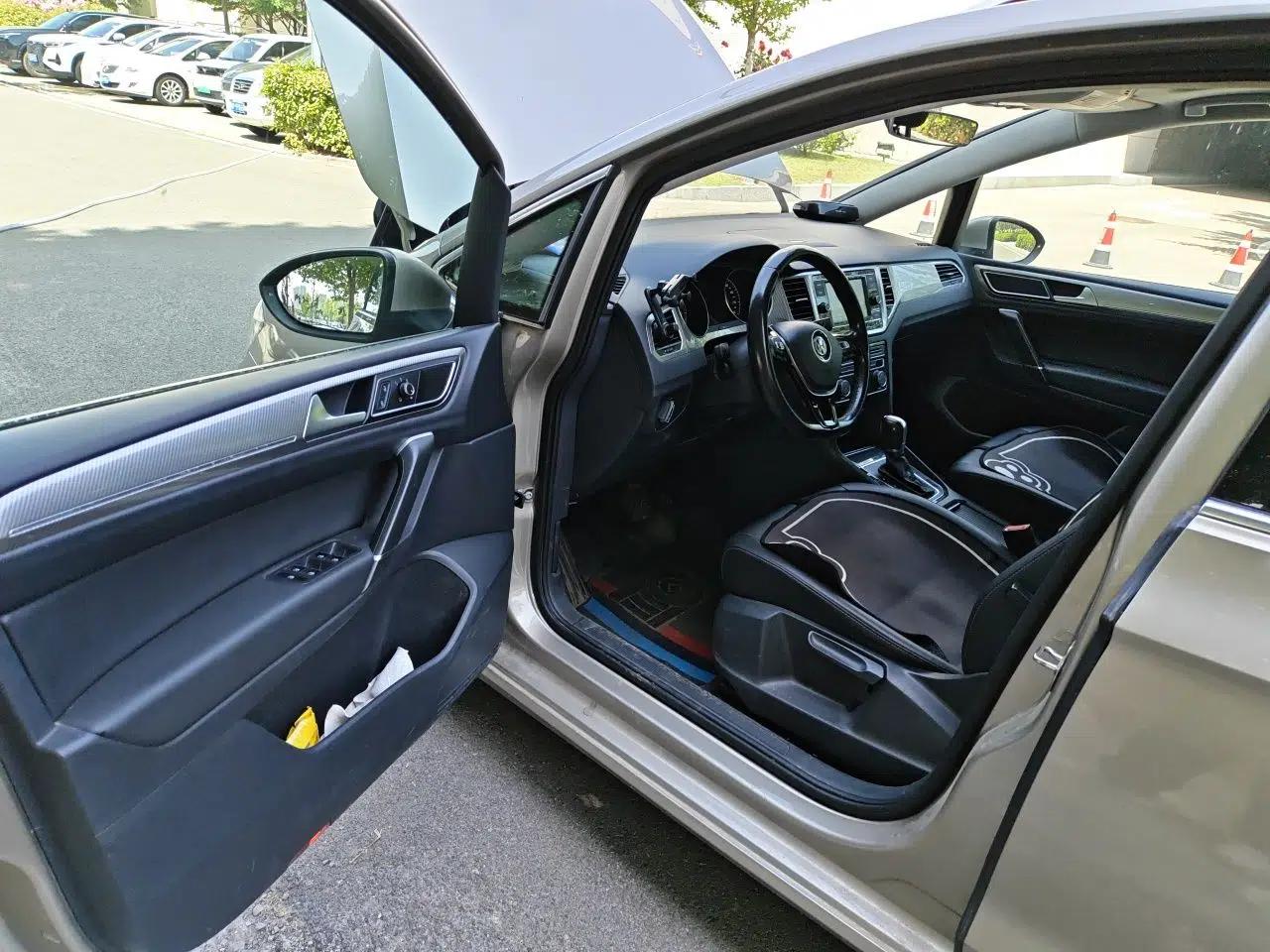 Volkswagen Golf Sportsvan 2019 280TSI Automatic Trendy Edition China V Standard — миниатюра 17
