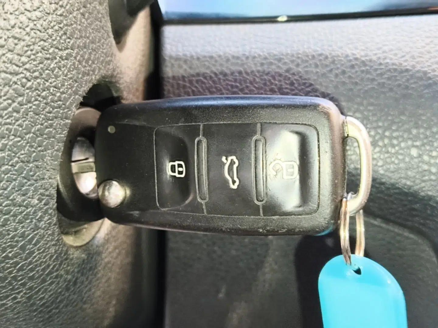 Volkswagen C-TREK 2017 1.6L Automatic Comfort Model — миниатюра 22