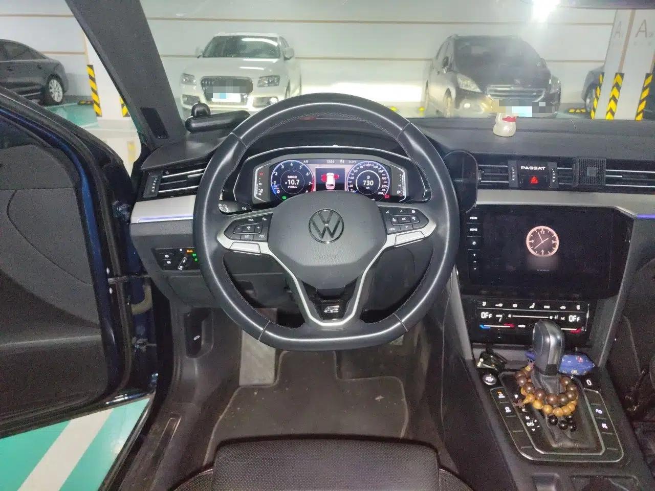 Volkswagen Variant 2021 2.0T Longitudinal Version — миниатюра 11