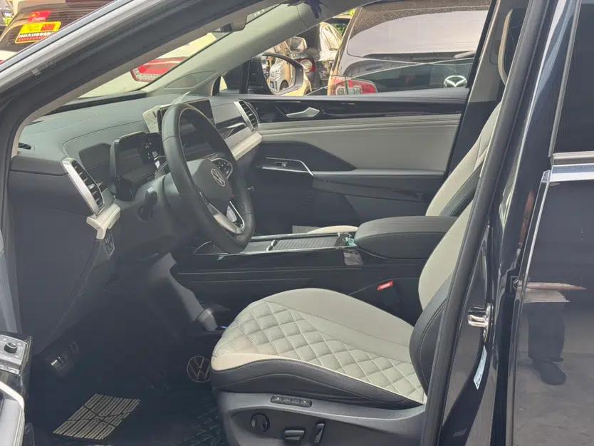 Volkswagen ID.6 CROZZ 2021 Long-Range PRO Edition — миниатюра 19