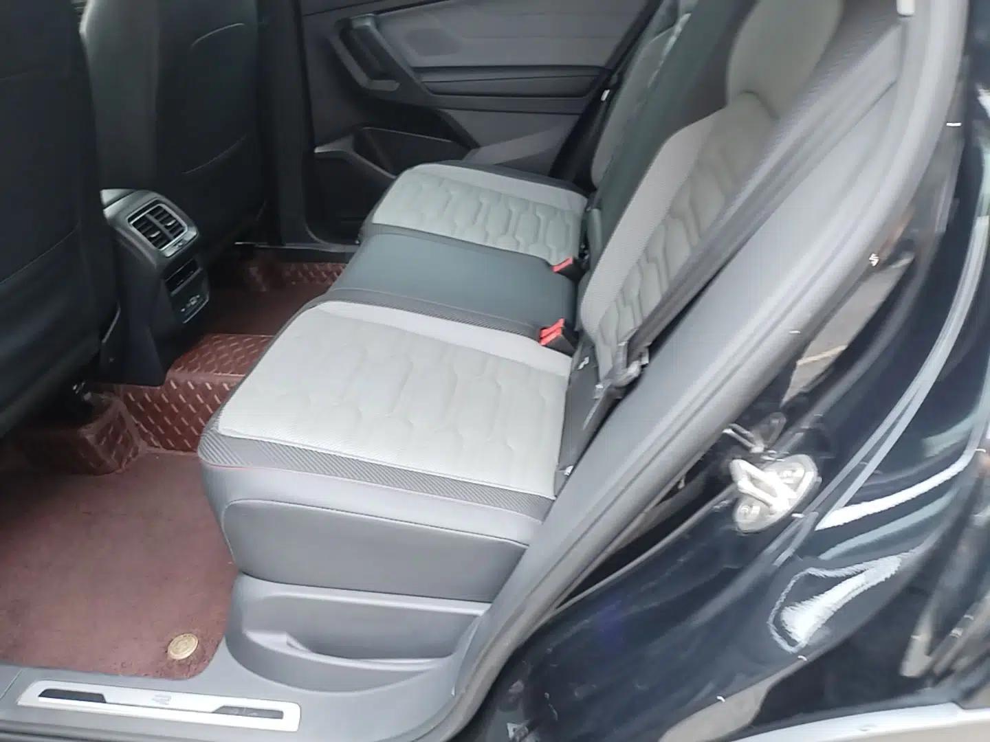 Volkswagen Tiguan X 2022 330TSI Two-Wheel-Drive Flagship Edition — миниатюра 20