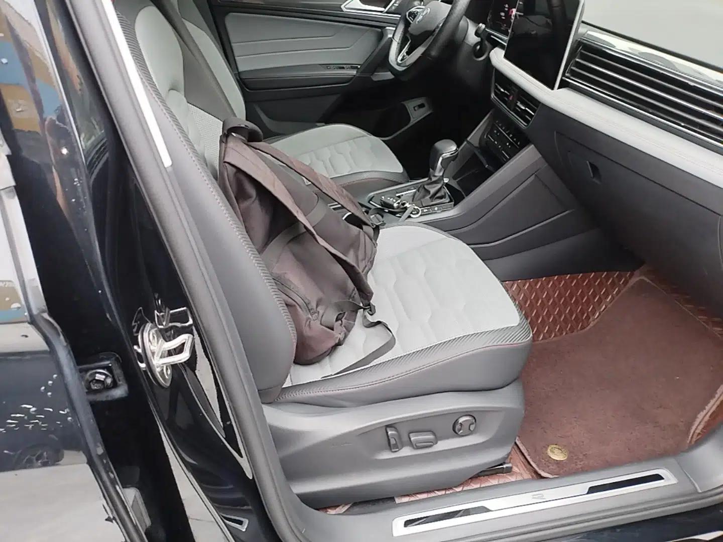 Volkswagen Tiguan X 2022 330TSI Two-Wheel-Drive Flagship Edition — миниатюра 23