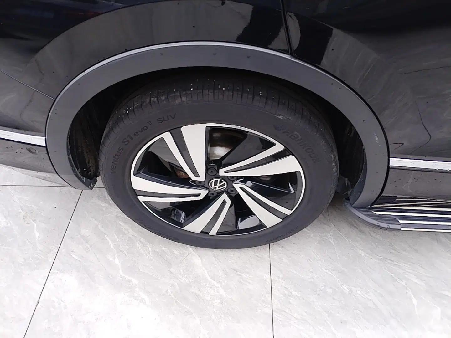 Volkswagen Tiguan X 2022 330TSI Two-Wheel-Drive Flagship Edition — миниатюра 10