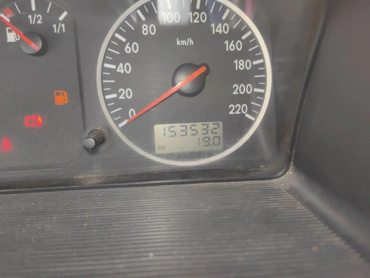Volkswagen Santana Vista 2008 1.8L Manual Sishang Model — миниатюра 13