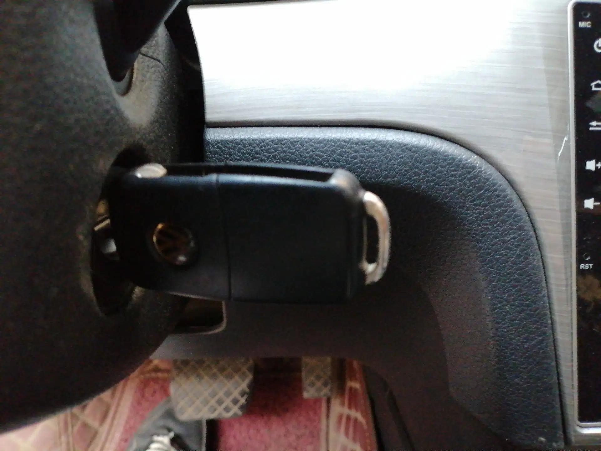 Volkswagen Gran Lavida 2013 1.6L Automatic Fashion Model — миниатюра 9