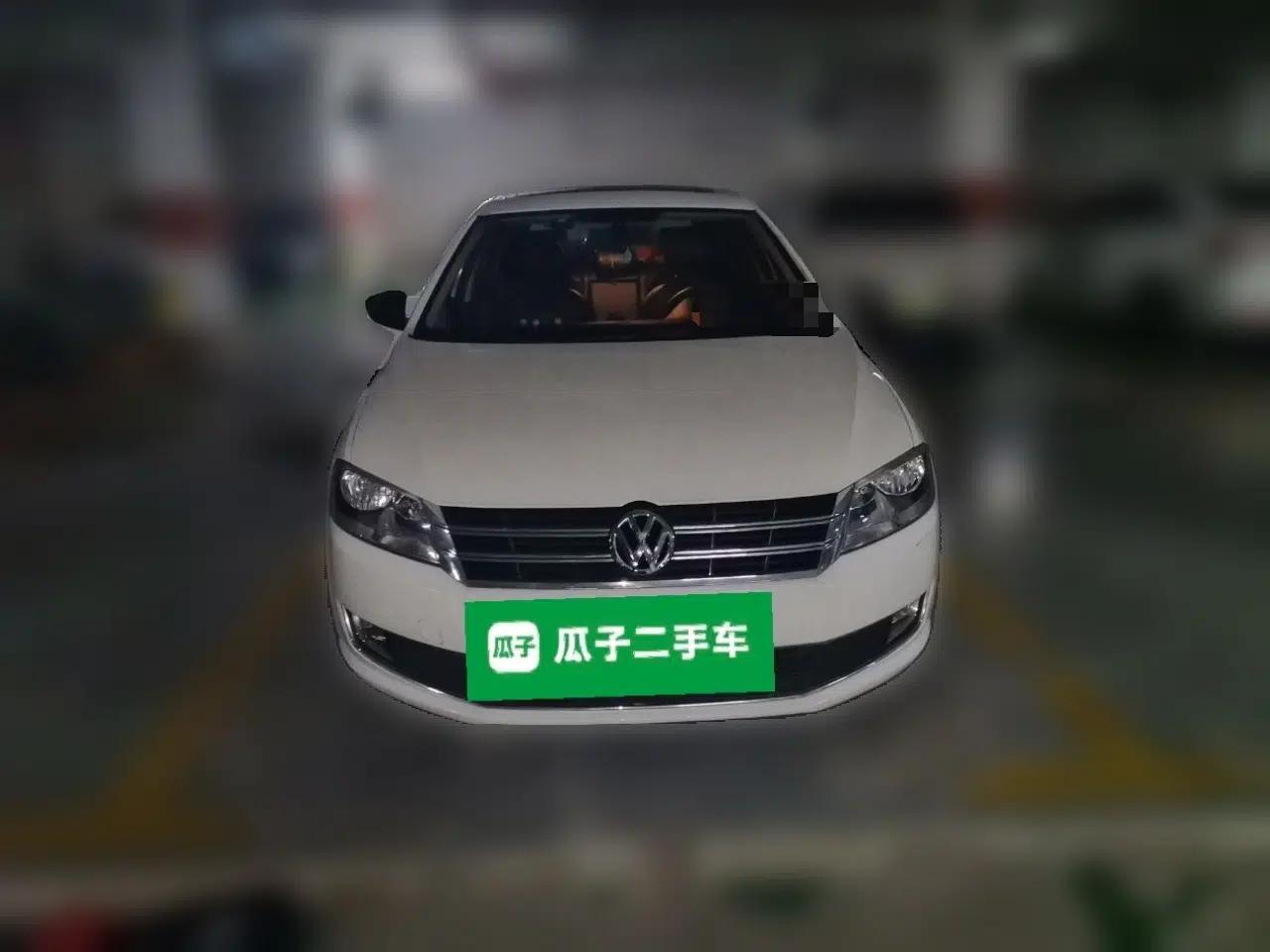 Volkswagen Gran Lavida 2014 1.4TSI Automatic 30th Anniversary Edition — миниатюра 2