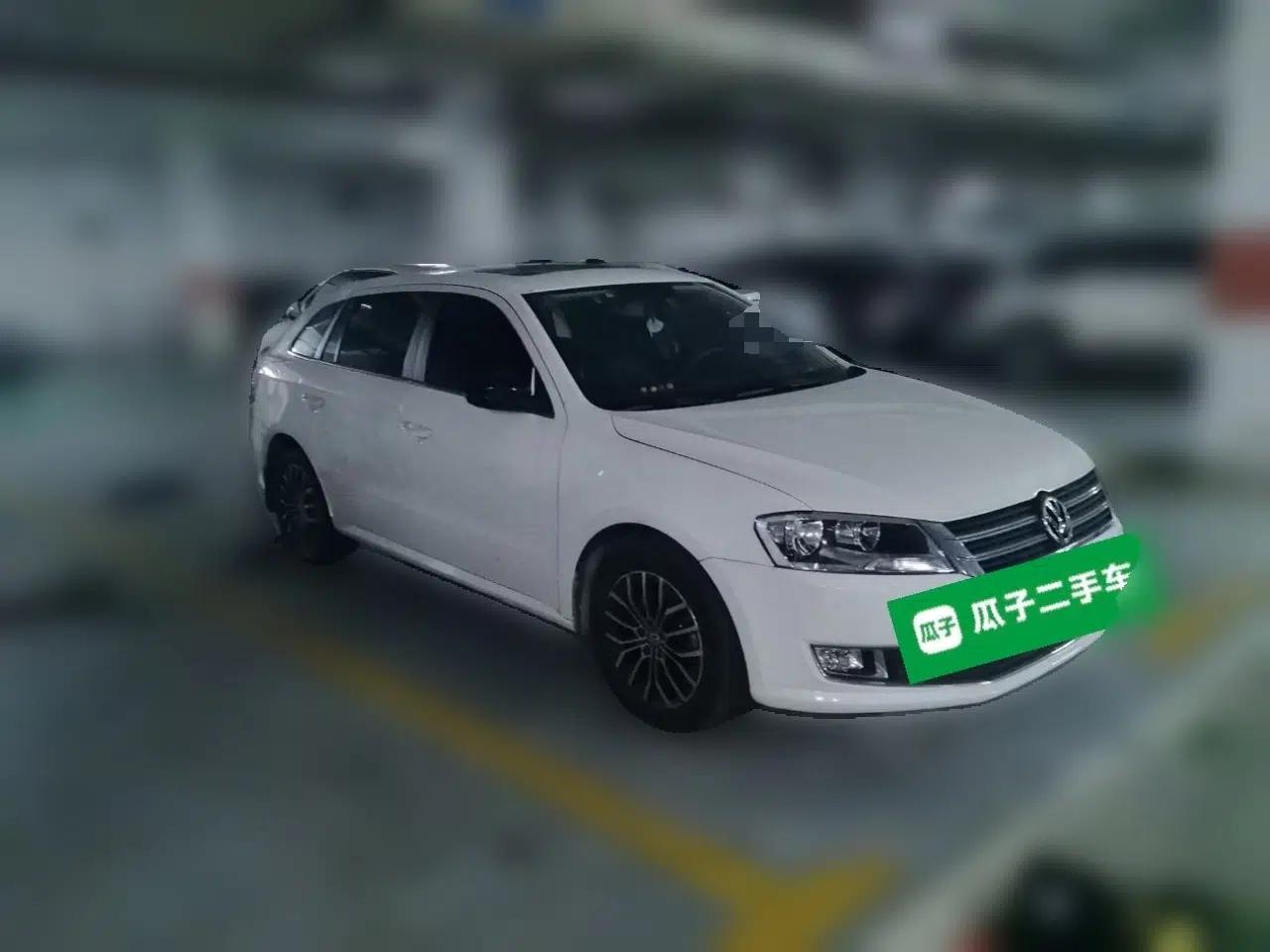 Volkswagen Gran Lavida 2014 1.4TSI Automatic 30th Anniversary Edition — миниатюра 3