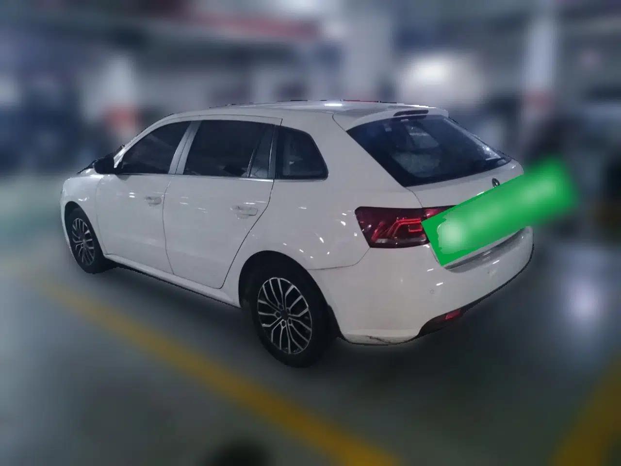 Volkswagen Gran Lavida 2014 1.4TSI Automatic 30th Anniversary Edition — миниатюра 4