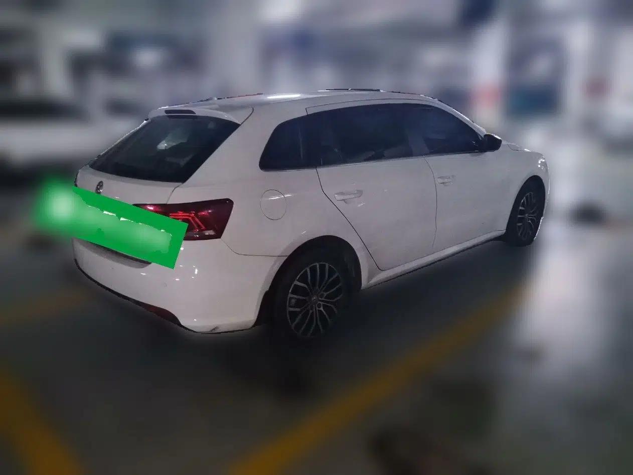 Volkswagen Gran Lavida 2014 1.4TSI Automatic 30th Anniversary Edition — миниатюра 6