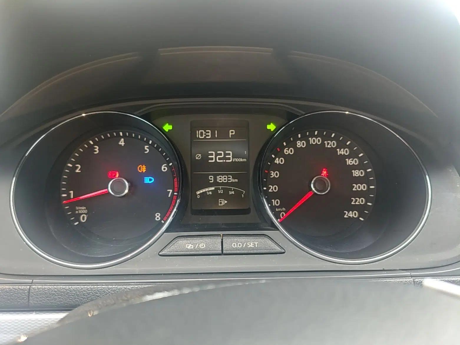 Volkswagen Gran Lavida 2015 230TSI DSG Comfort Edition — миниатюра 15