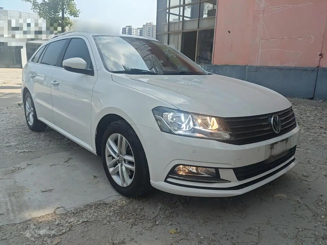 Volkswagen Gran Lavida 2015 230TSI DSG Comfort Edition — миниатюра 3