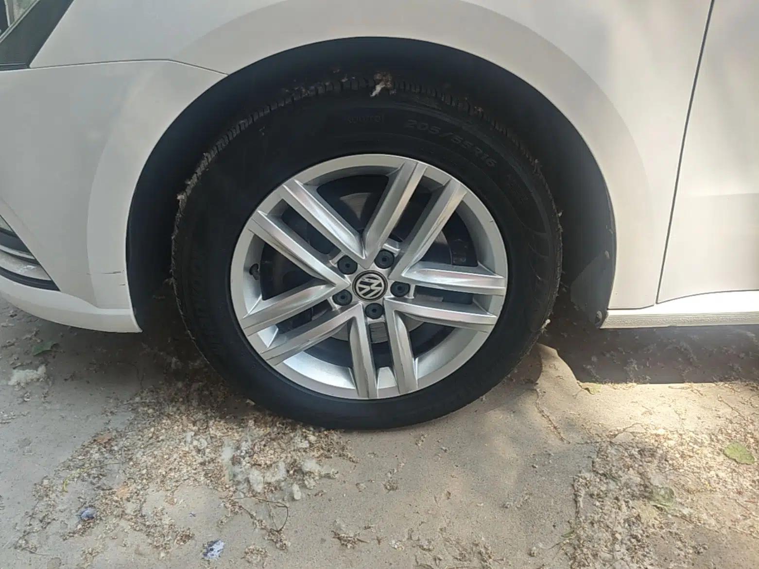 Volkswagen Gran Lavida 2015 230TSI DSG Comfort Edition — миниатюра 8