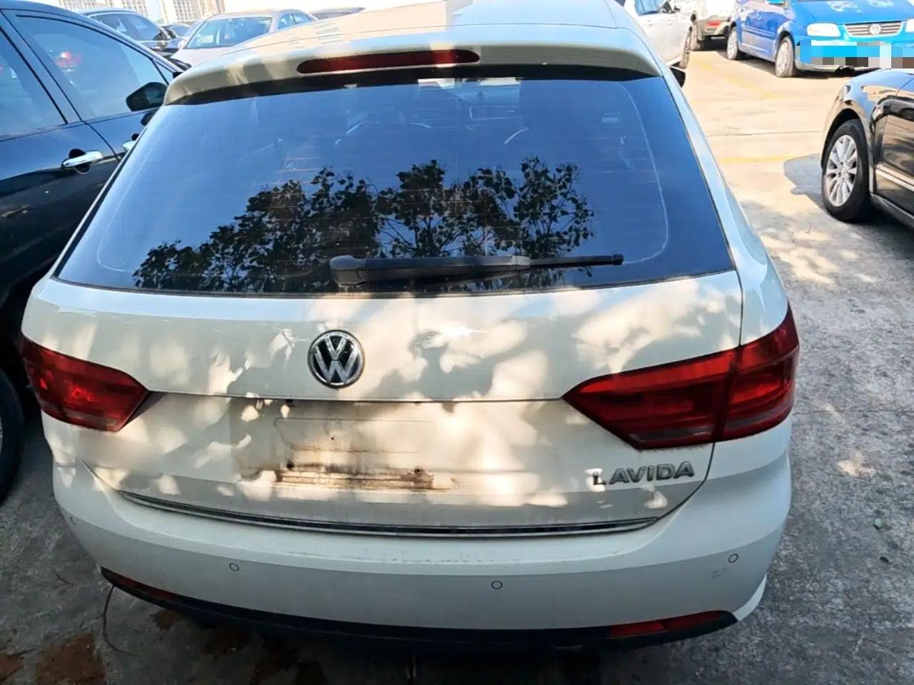Volkswagen Gran Lavida 2013 1.6L Automatic Comfort Model — миниатюра 3