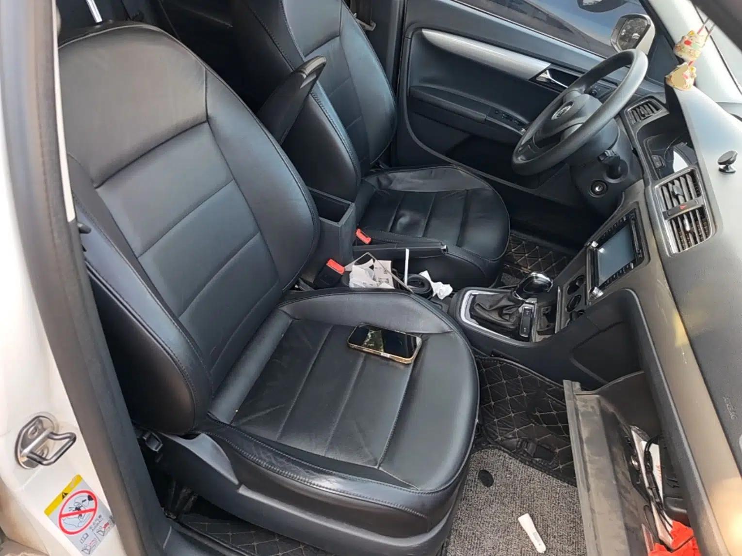 Volkswagen Gran Lavida 2013 1.6L Automatic Comfort Model — миниатюра 23