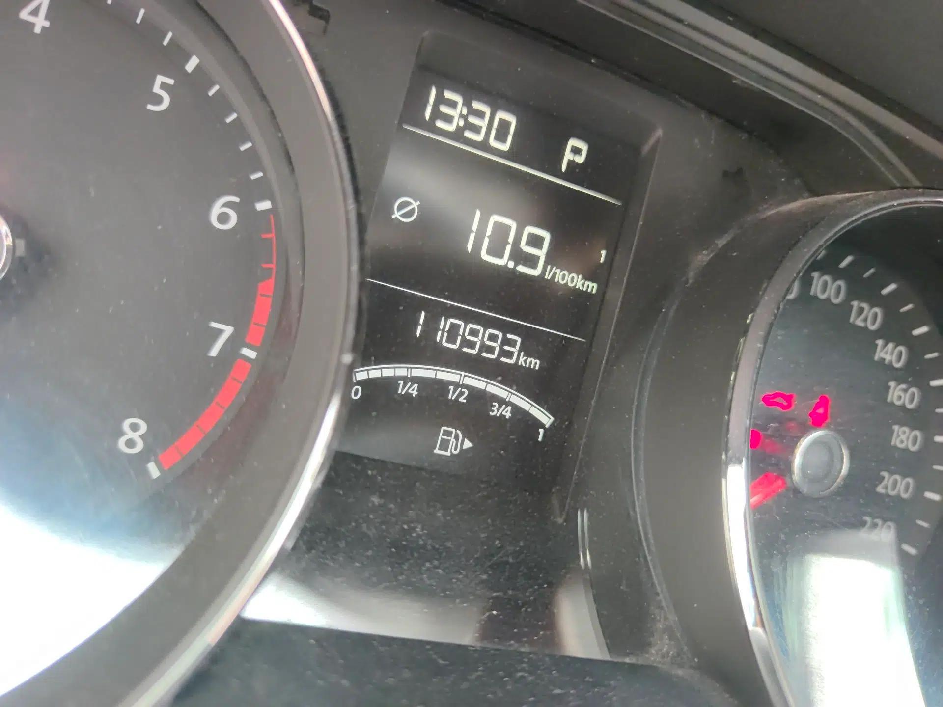 Volkswagen Gran Lavida 2015 1.6L Automatic Comfort Edition — миниатюра 11