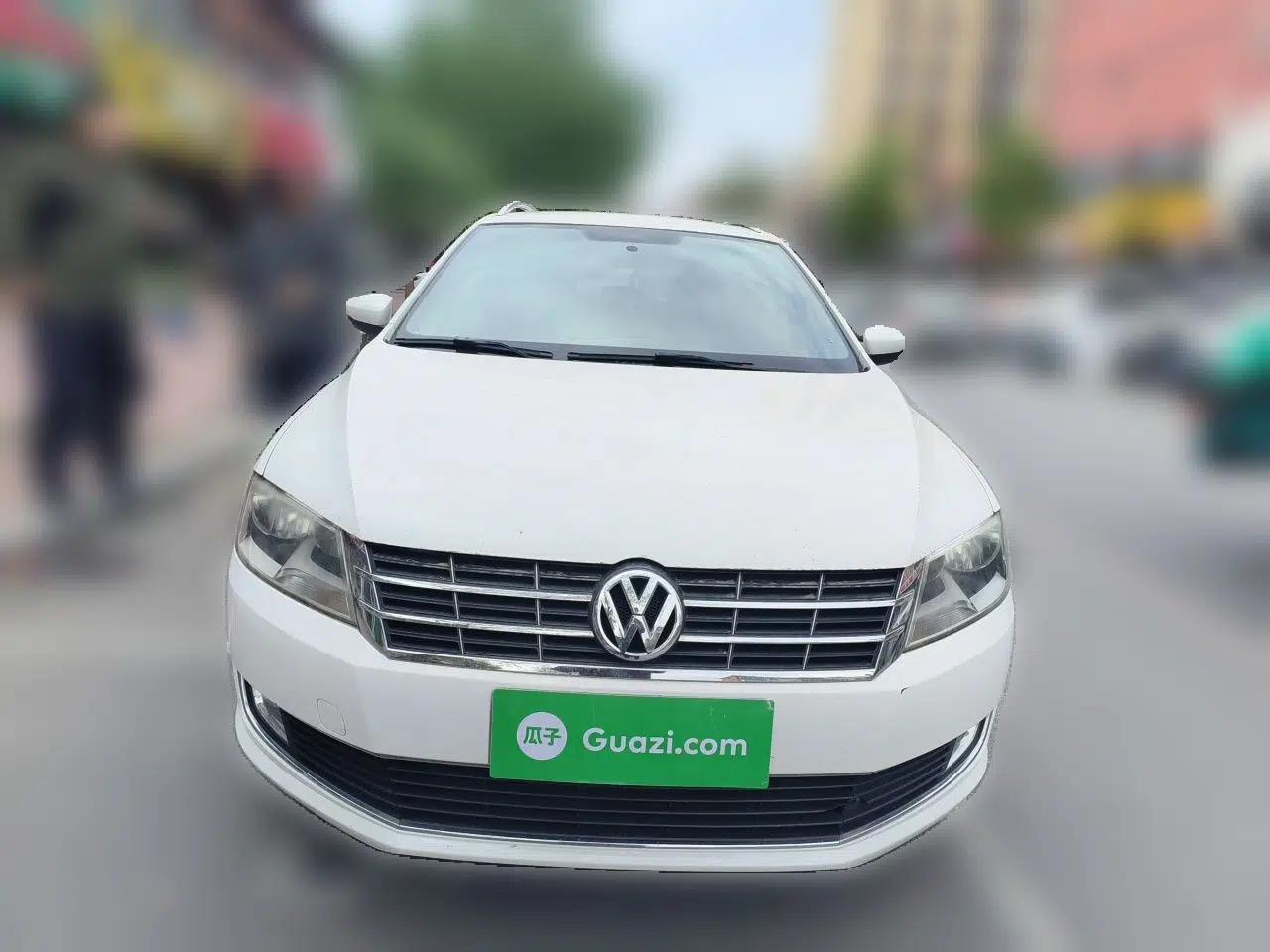 Volkswagen Gran Lavida 2013 1.6L Automatic Comfort Model — миниатюра 2