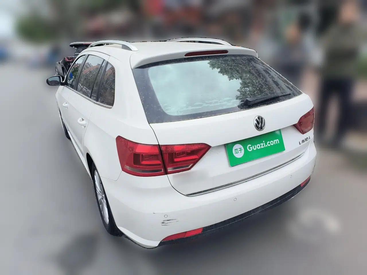 Volkswagen Gran Lavida 2013 1.6L Automatic Comfort Model — миниатюра 4