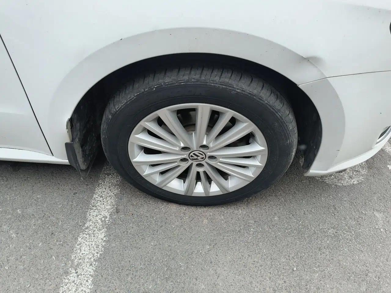 Volkswagen Gran Lavida 2013 1.6L Automatic Comfort Model — миниатюра 8