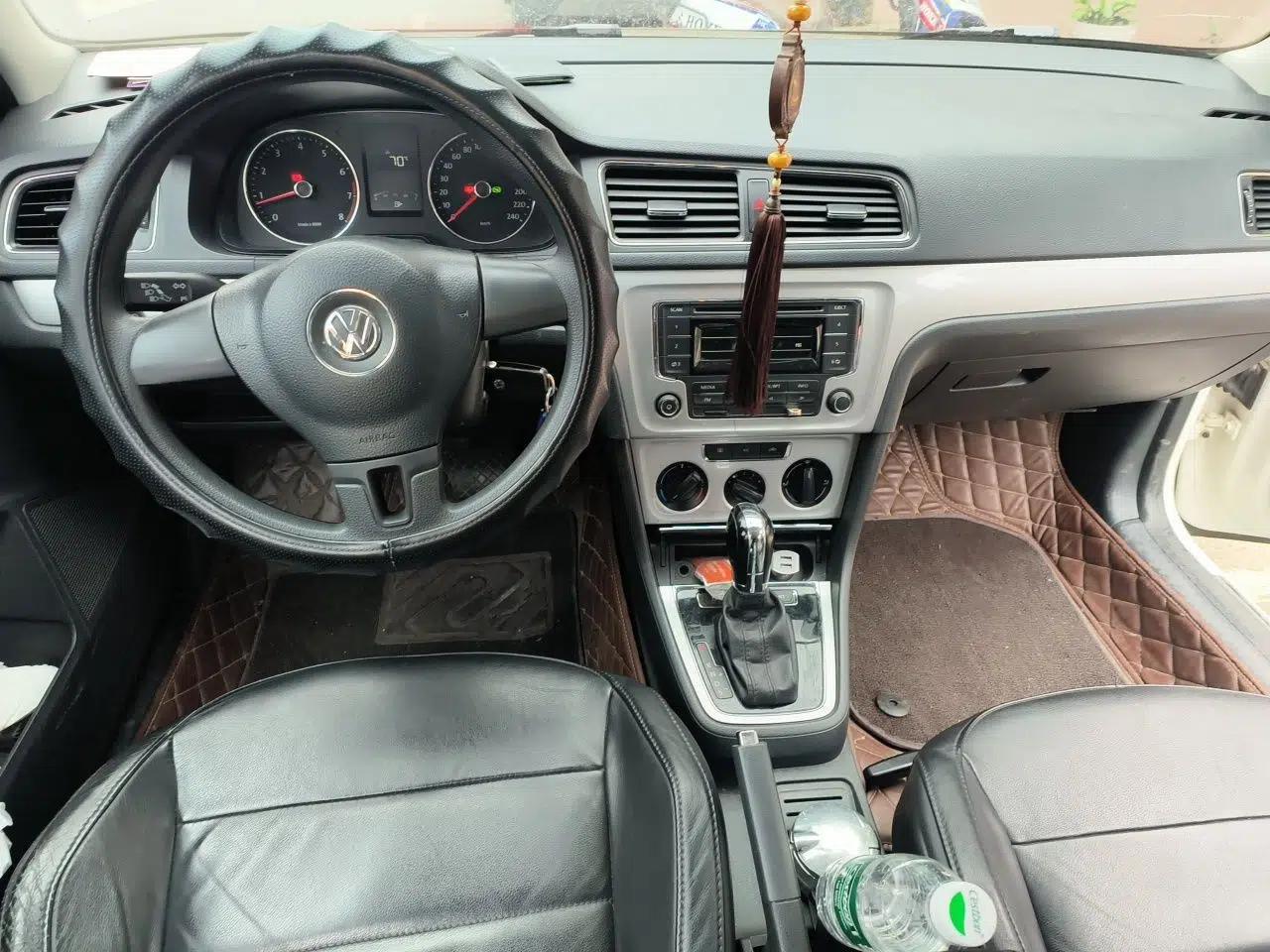 Volkswagen Gran Lavida 2013 1.6L Automatic Comfort Model — миниатюра 10
