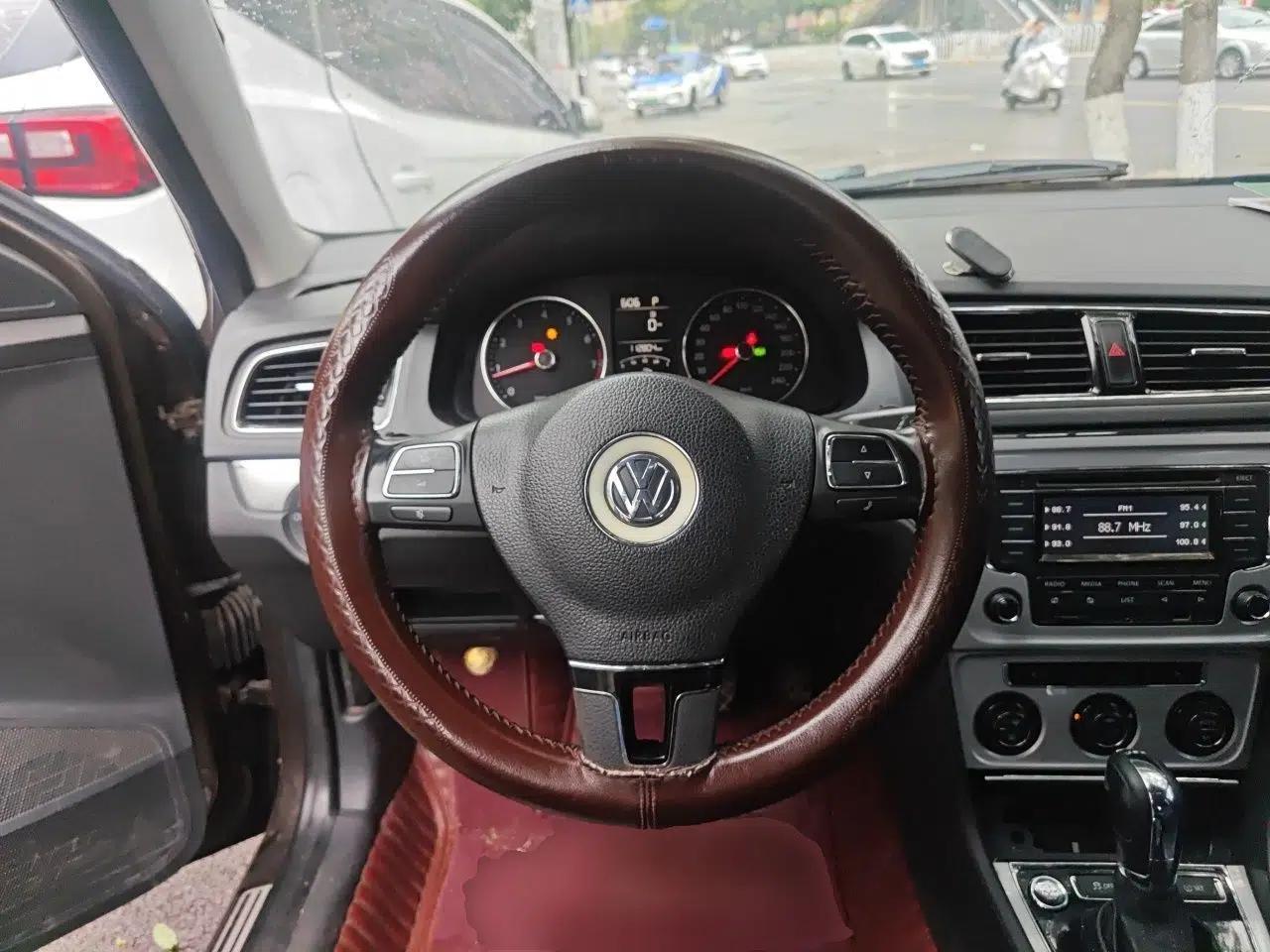 Volkswagen Gran Lavida 2014 1.4TSI Automatic Sport Edition — миниатюра 11