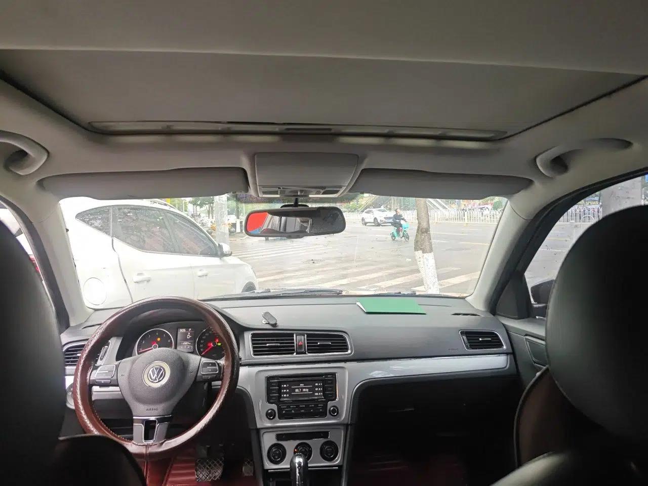 Volkswagen Gran Lavida 2014 1.4TSI Automatic Sport Edition — миниатюра 19