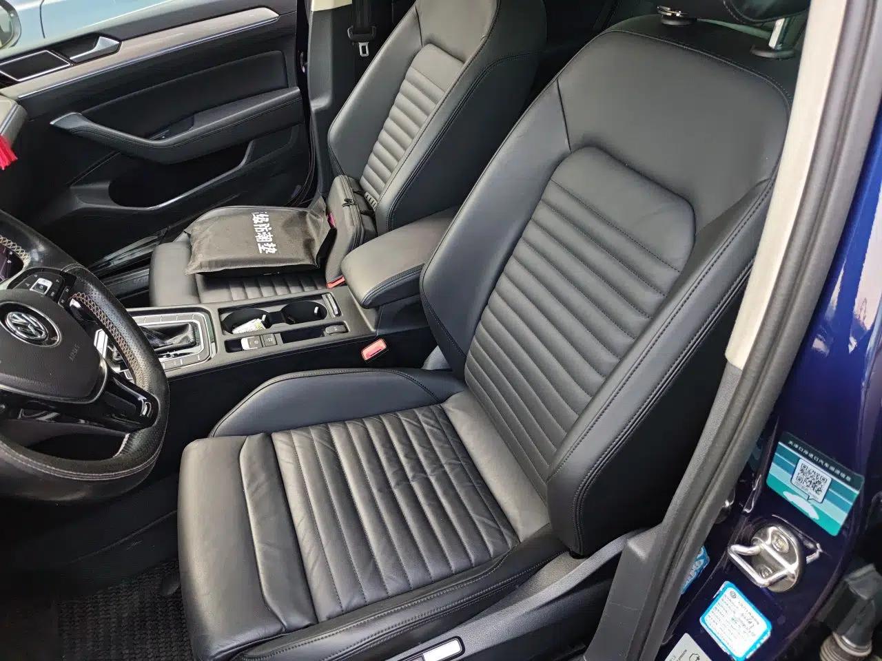 Volkswagen Variant New Energy 2019 GTE model — миниатюра 13