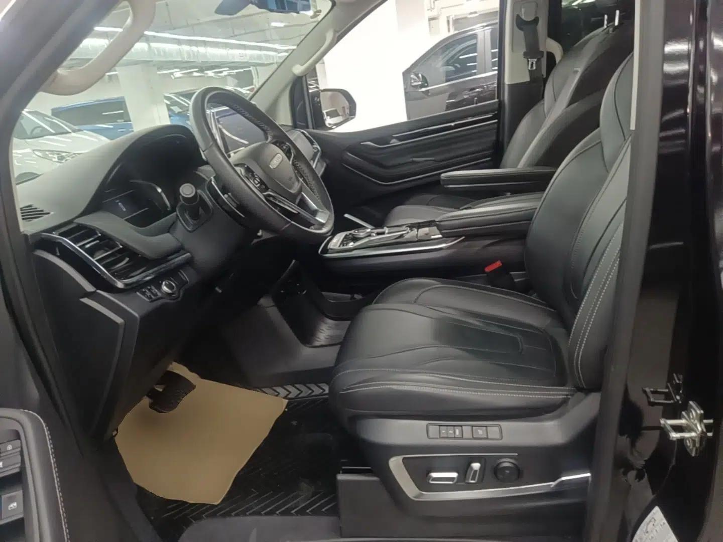 SAIC MAXUS G20 2021 PLUS 2.0T Gasoline Automatic Luxury Edition — миниатюра 17