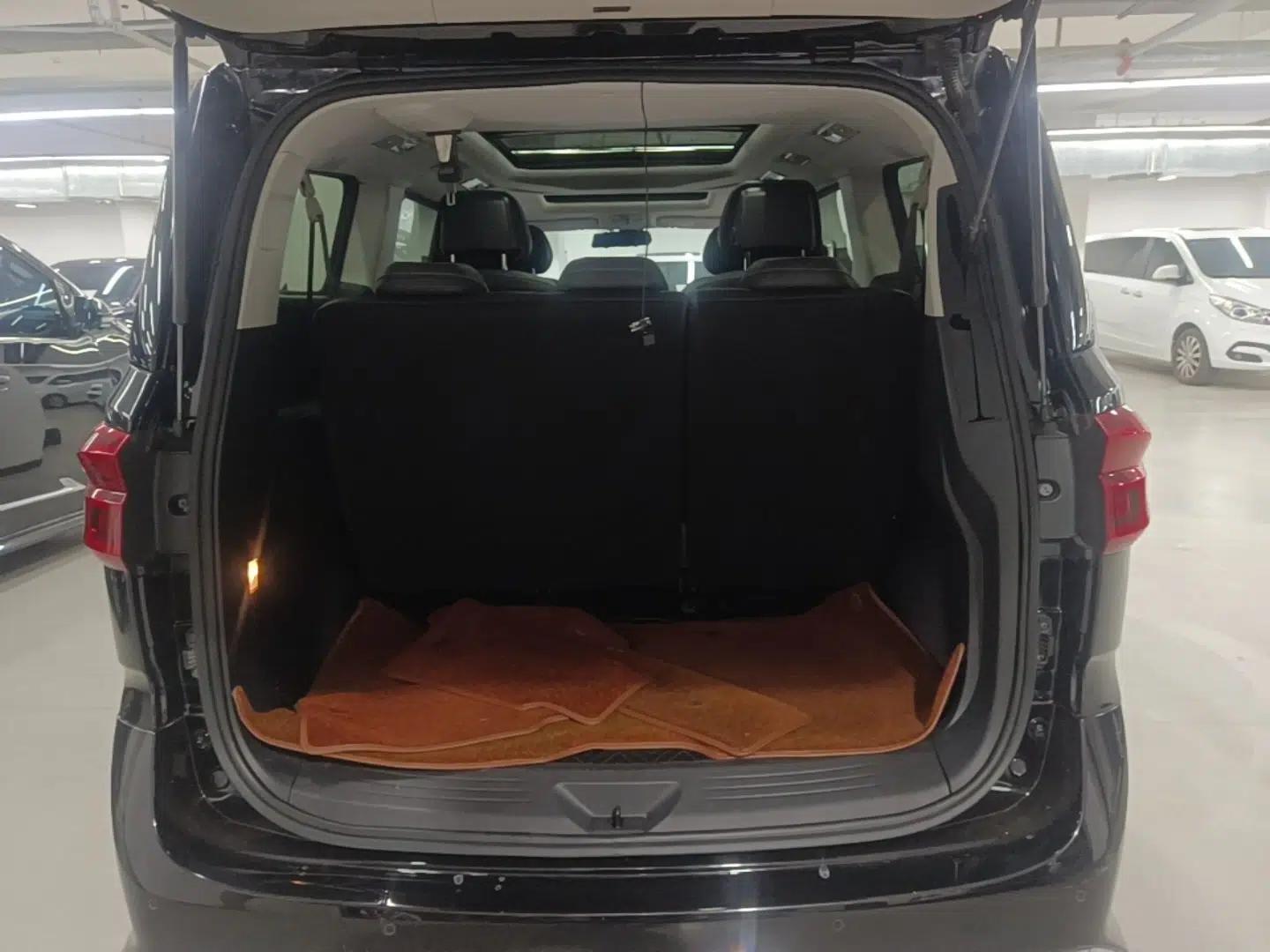 SAIC MAXUS G20 2021 PLUS 2.0T Gasoline Automatic Luxury Edition — миниатюра 21