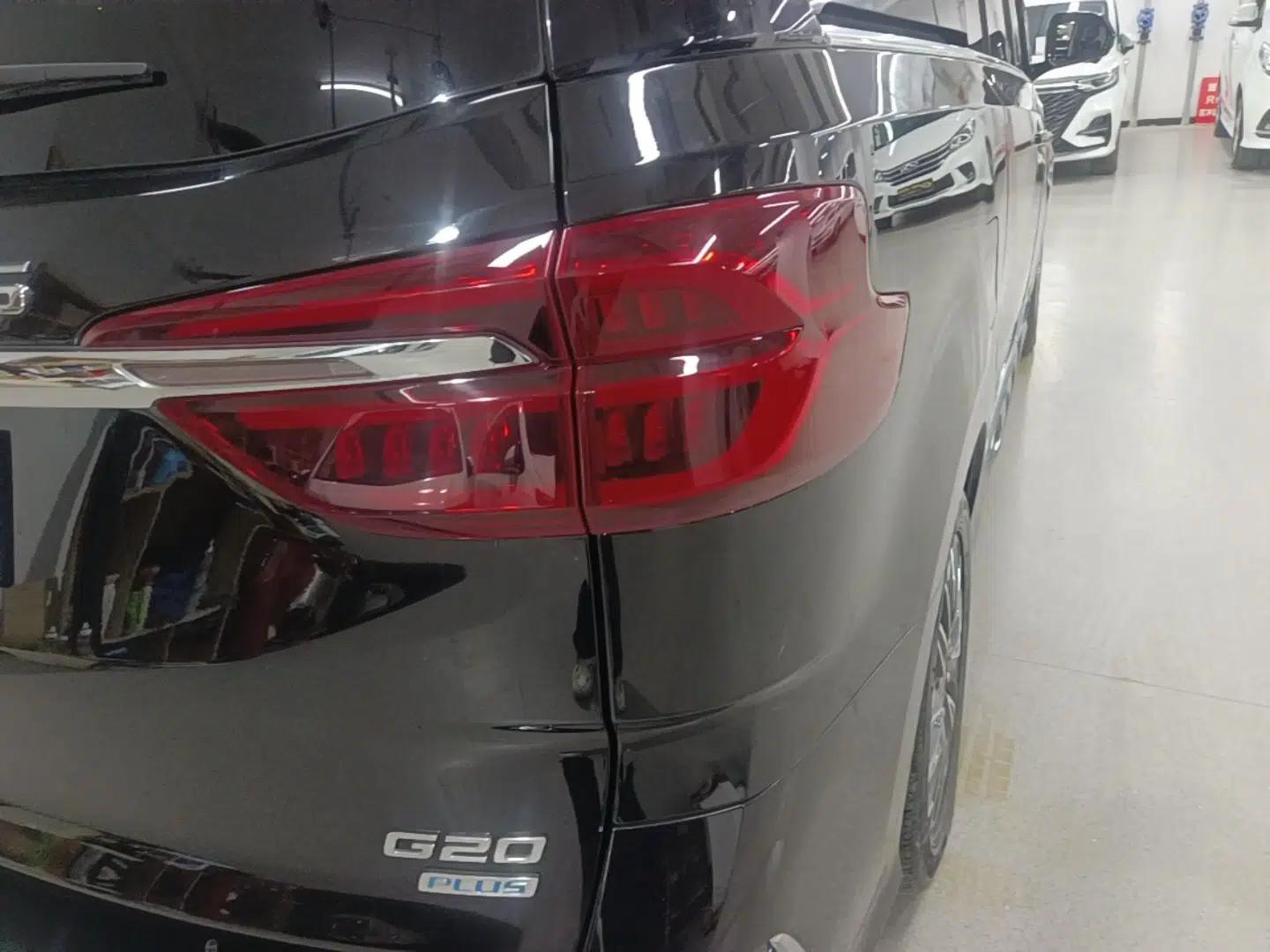 SAIC MAXUS G20 2021 PLUS 2.0T Gasoline Automatic Luxury Edition — миниатюра 8