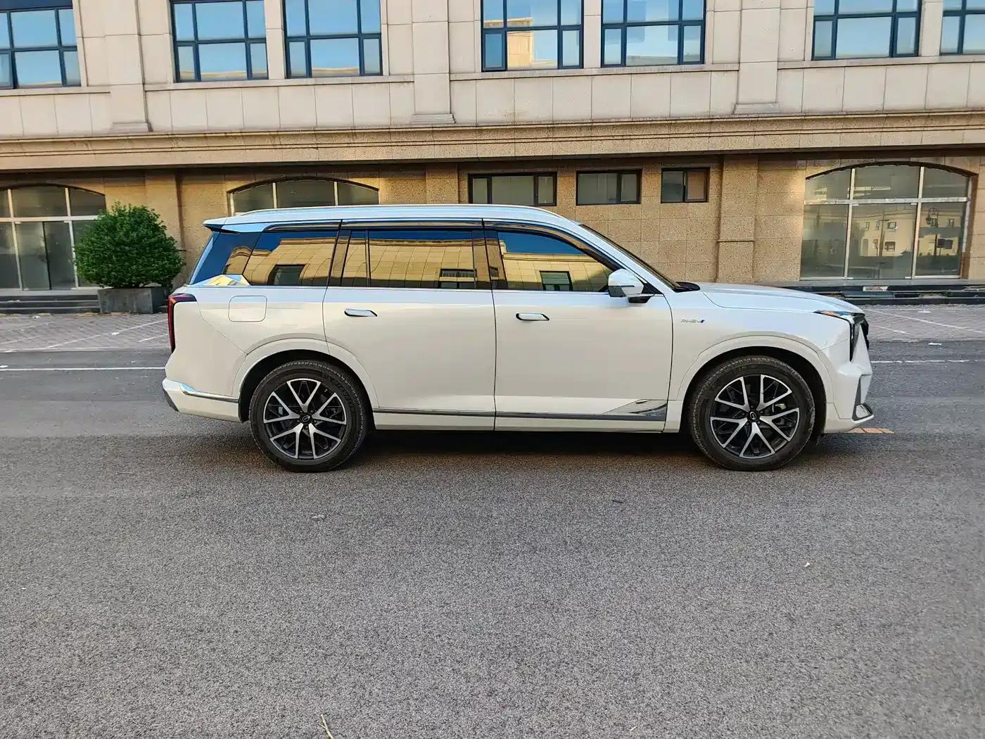 Trumpchi ES9 2024 PHEV 143km Pro+ — миниатюра 4