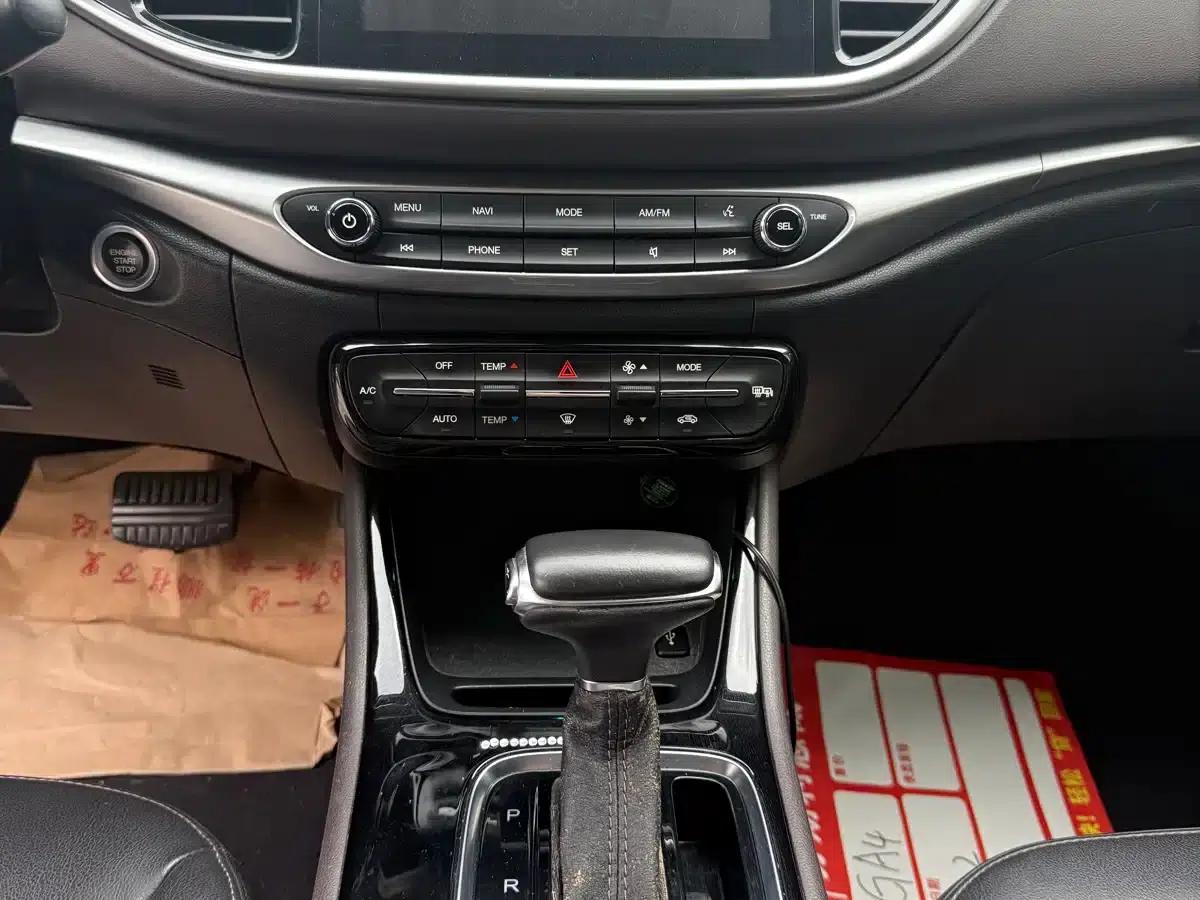Trumpchi GA4 2018 200T Automatic Premium Edition — миниатюра 6