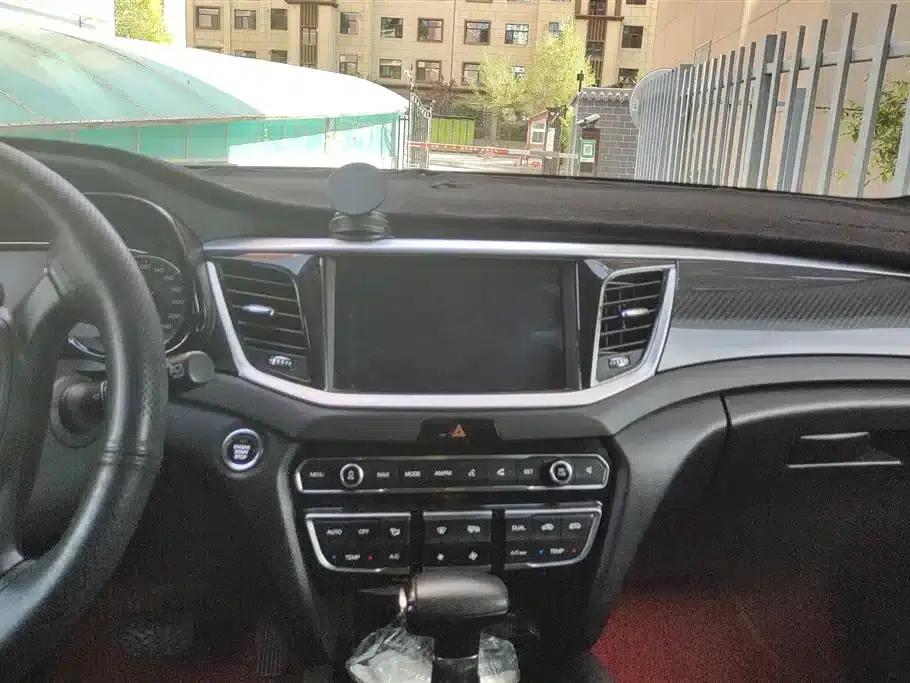 Trumpchi GS7 2017 320T 4WD Luxury Intelligent Connected Edition — миниатюра 13