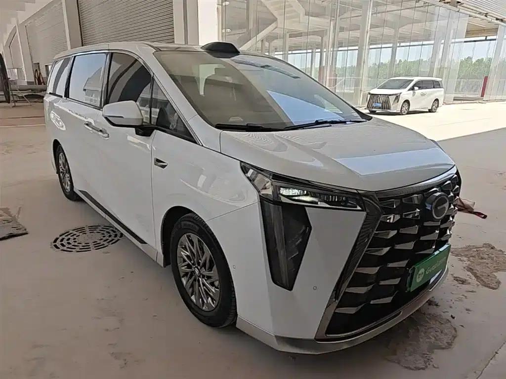Trumpchi Aspiration M8 2025 Qiankun Series Ultra First Class — миниатюра 4