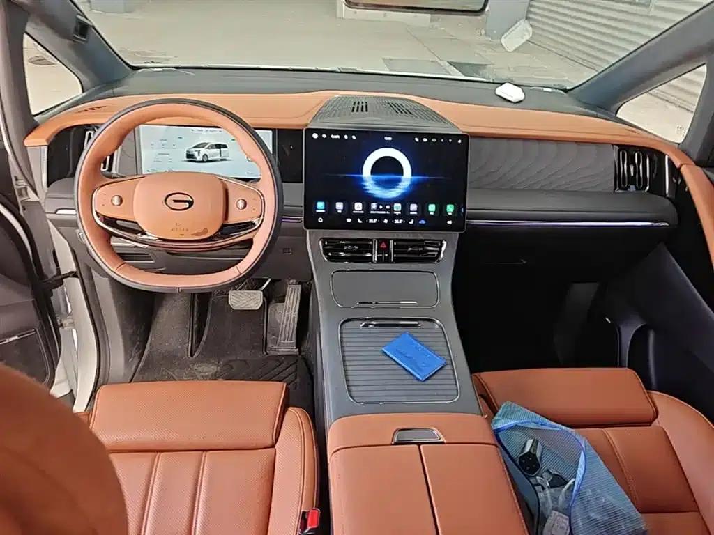 Trumpchi Aspiration M8 2025 Qiankun Series Ultra First Class — миниатюра 10