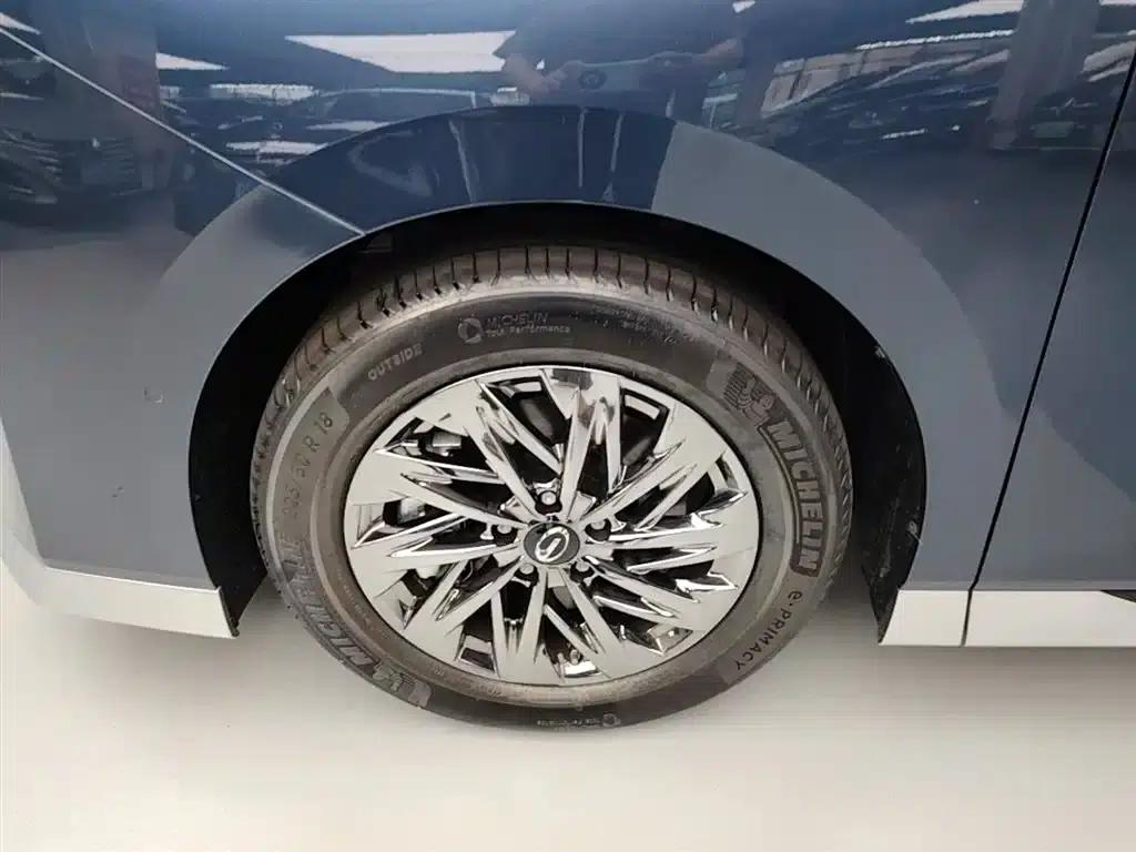 Trumpchi M8 2025 Qiankun Series Pro Comfort Cabin — миниатюра 23