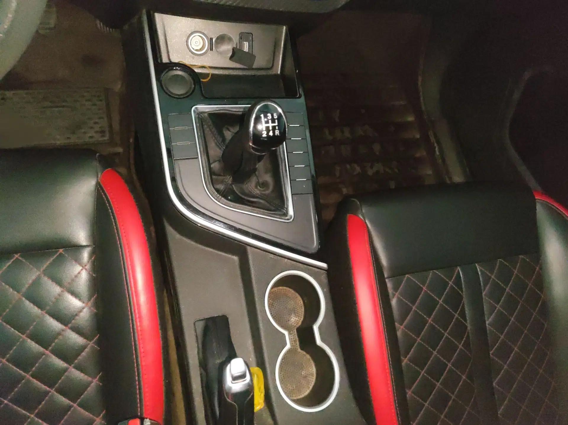 FORTHING T5 2020 1.6L Manual Comfort Model China VI Standard — миниатюра 12
