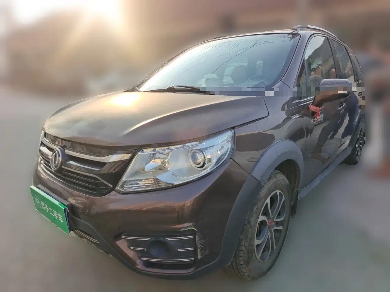 FORTHING Joyear X3 2016 1.5L Luxury Model — миниатюра 1