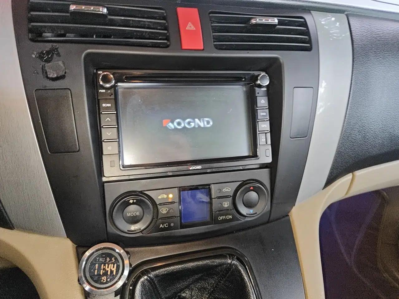 FORTHING Joyear SUV 2012 1.6L Luxury Model — миниатюра 14